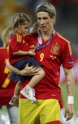 Испания - Италия - Финальный матс на чемпионате Евро 2012, 1 июля 2012 (322xHQ) 7971b5201627273