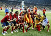 Испания - Италия - Финальный матс на чемпионате Евро 2012, 1 июля 2012 (322xHQ) Ad0fb2201623104