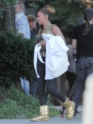 Мелани Браун (Melanie Brown) 2012-07-25 filming a new episod for TV Show X Factor in Long Island City - 21xHQ D75a6e203451856